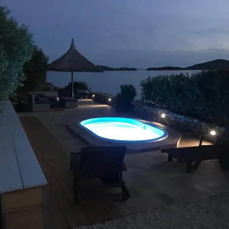 Penzion Modrave Robizon Murter