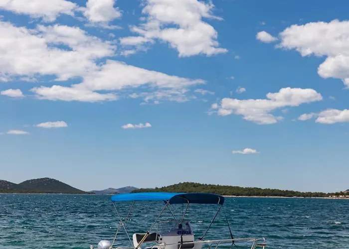 Modrave Robizon 招待所 *