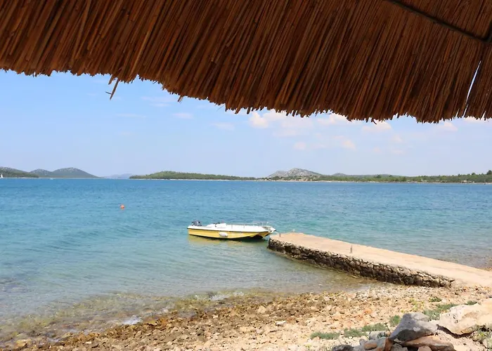 Modrave Robizon 招待所 *